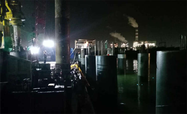 1000-20厚鋼立柱加工廠家，崇左DN400mm螺旋管，426螺旋焊管，大型螺旋鋼管廠家質(zhì)量可靠